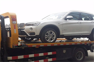 赤壁拖车24小时服务电话